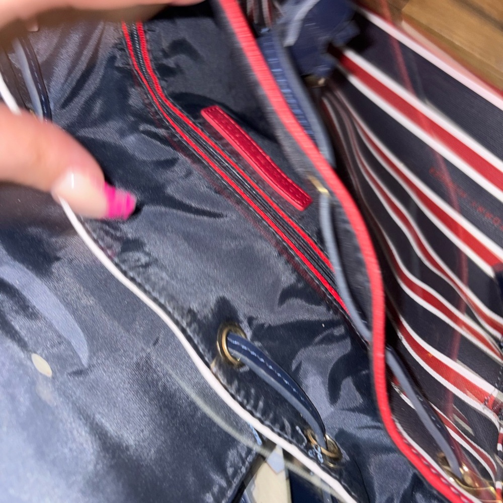Tommy Hilfiger backpack ❤️ - Picture 3 of 3